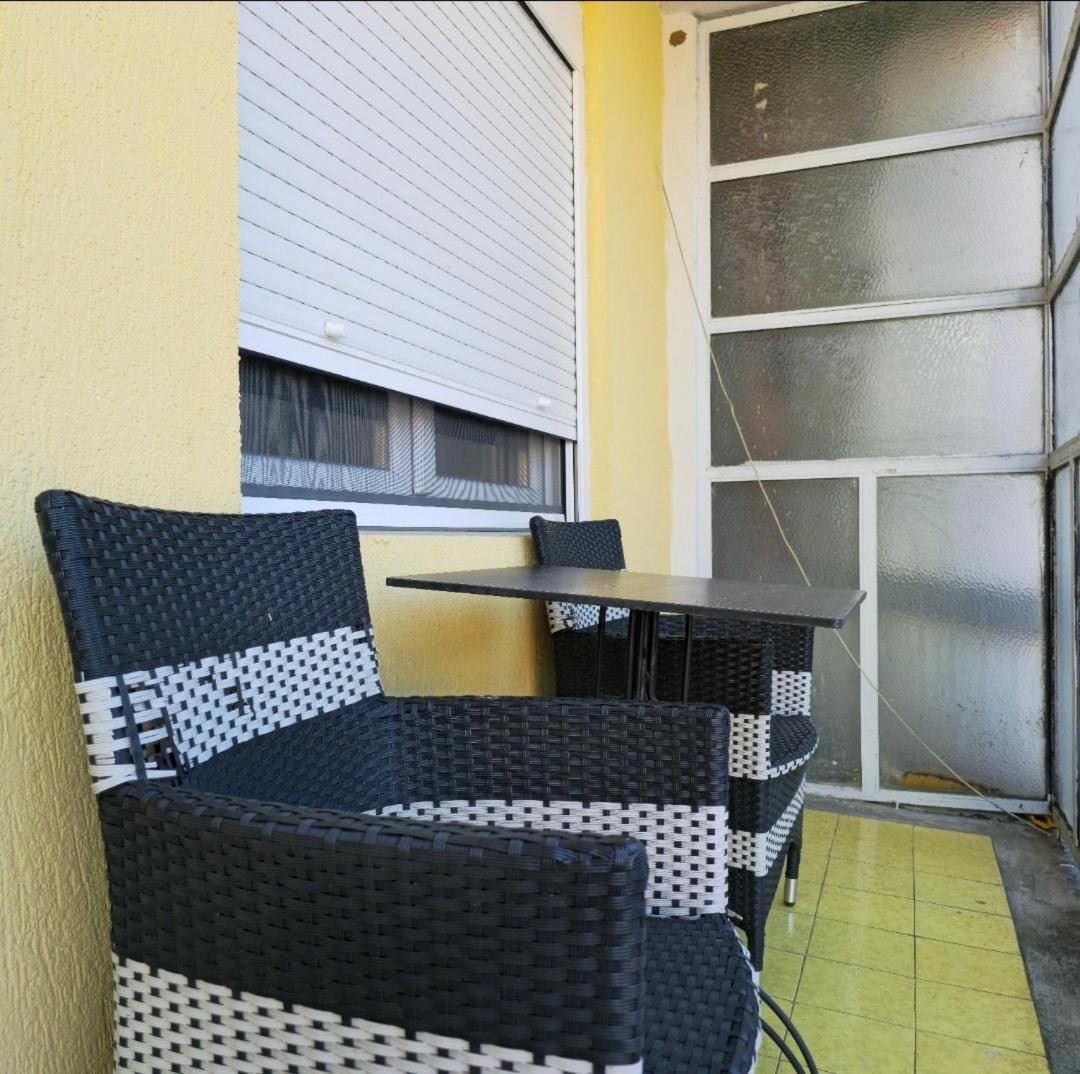 Apartment Center 23 Podgorica Exteriör bild